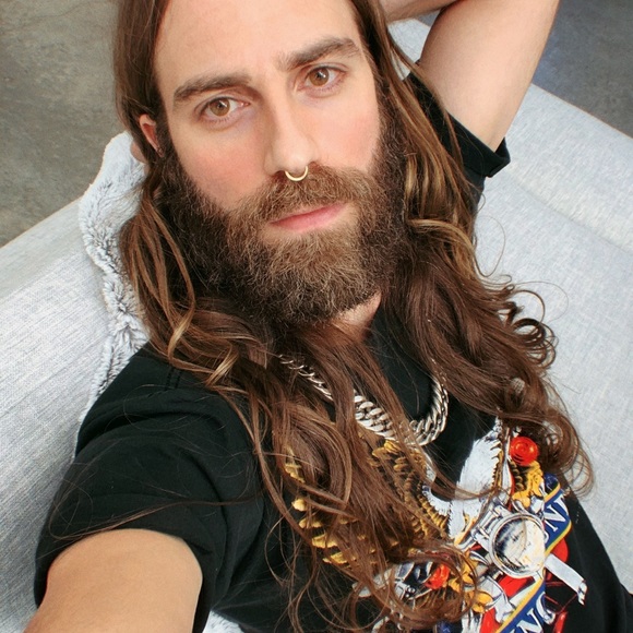 Meet your Posher, Nick - Picture 2 of 3